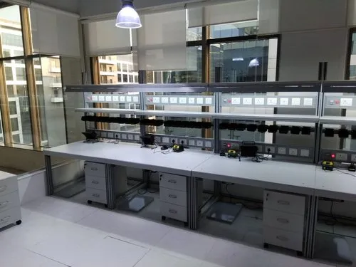 Lab & Laboratory working bench